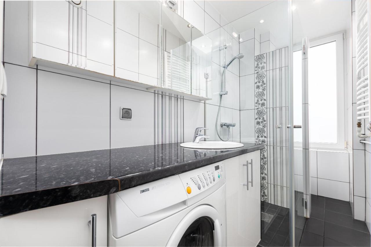 Apartament Chmielna By Your Freedom Warschau Buitenkant foto