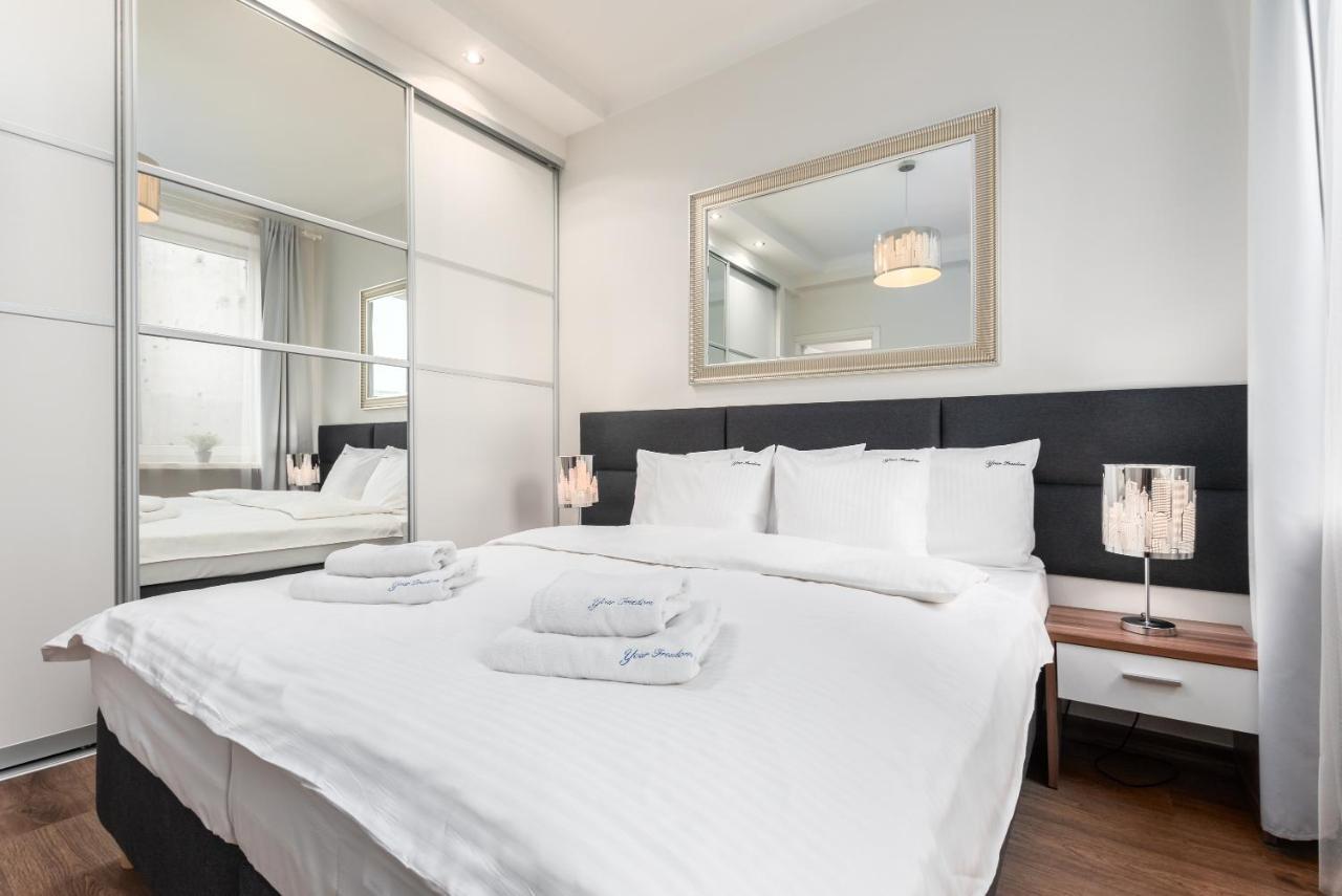 Apartament Chmielna By Your Freedom Warschau Buitenkant foto